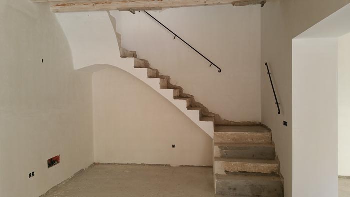 Reforma integral de vivienda adosada en casco antiguo